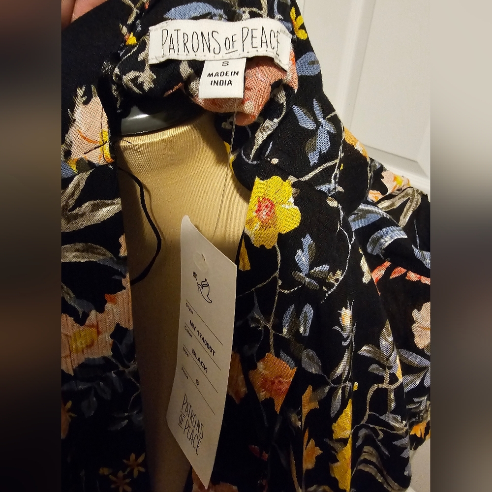 Patrons Of Peace NWT Floral Open Tie-Front Women's Cardigan 100% Rayon Sz S - Picture 2 of 9